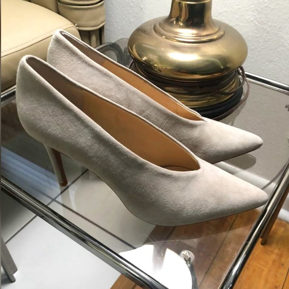 Vince Camuto Pumps size 10